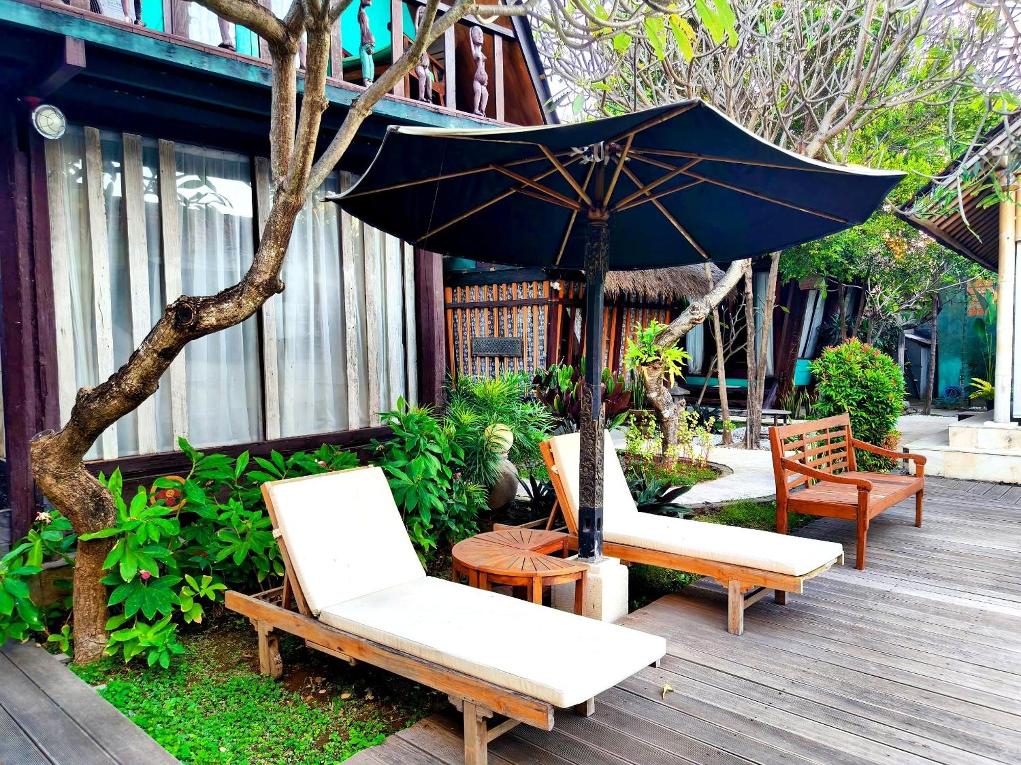 サヌール Panda Lumbung Bed & Breakfast エクステリア 写真