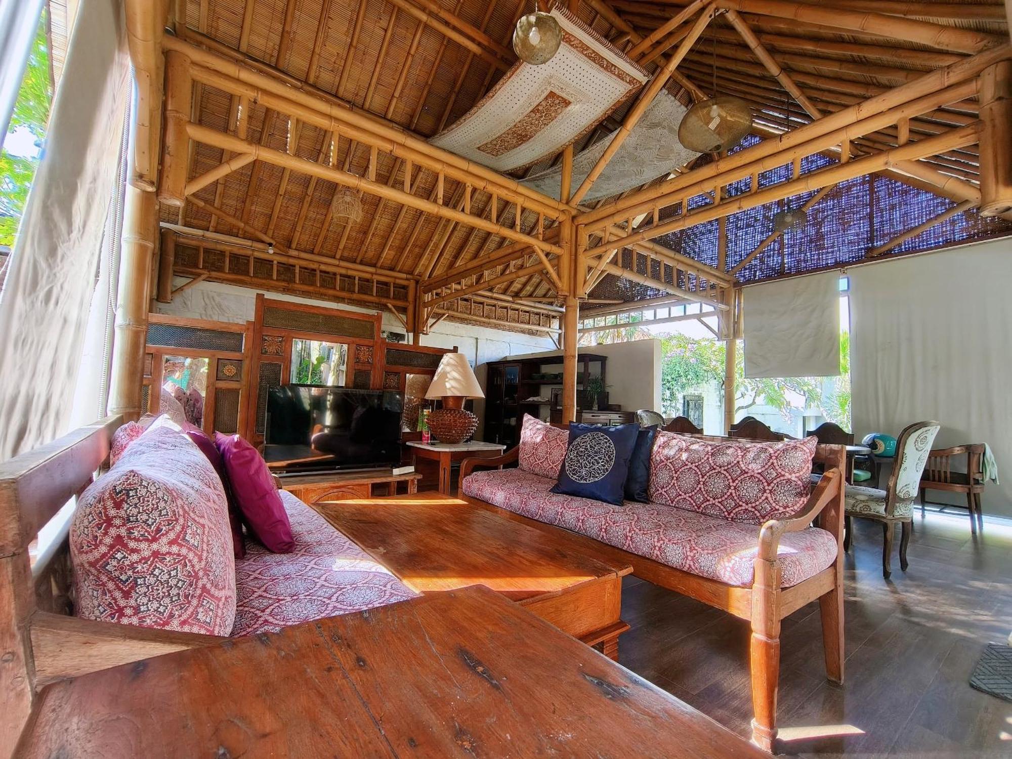 サヌール Panda Lumbung Bed & Breakfast エクステリア 写真
