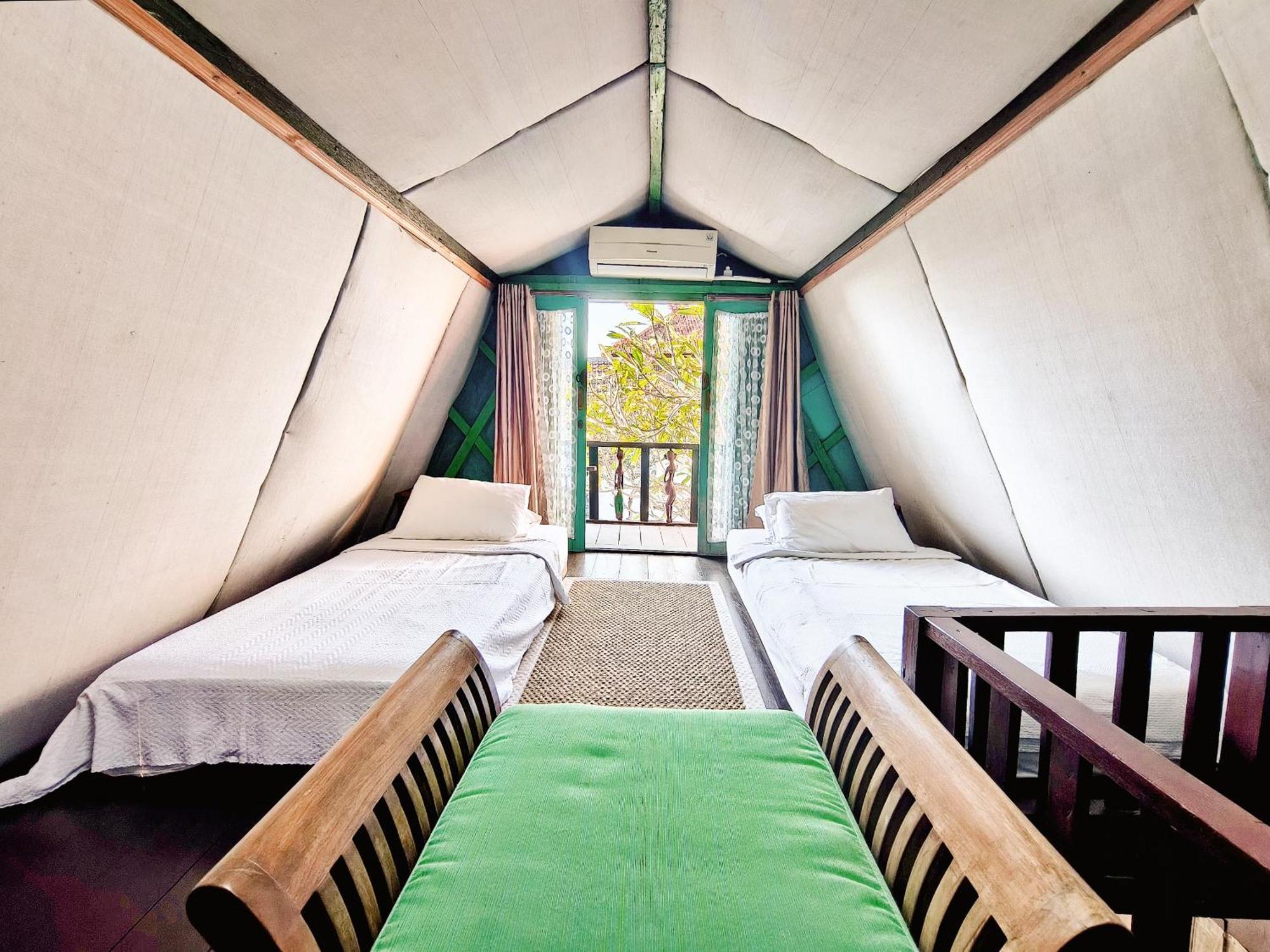 サヌール Panda Lumbung Bed & Breakfast エクステリア 写真