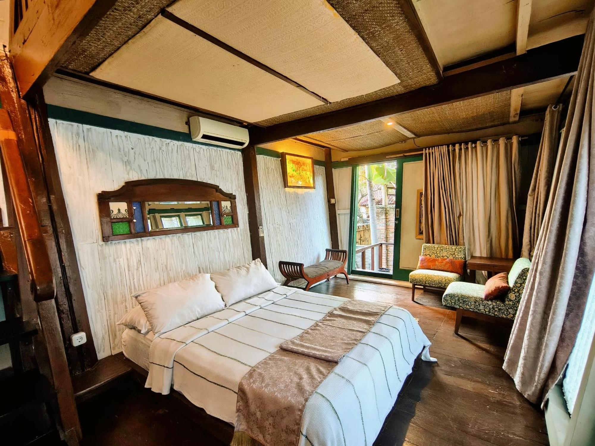 サヌール Panda Lumbung Bed & Breakfast エクステリア 写真