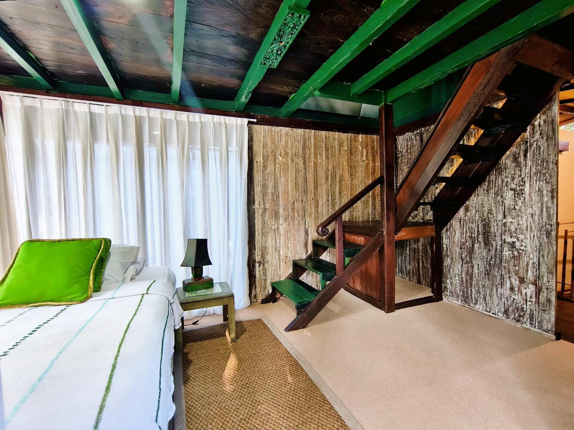 サヌール Panda Lumbung Bed & Breakfast エクステリア 写真