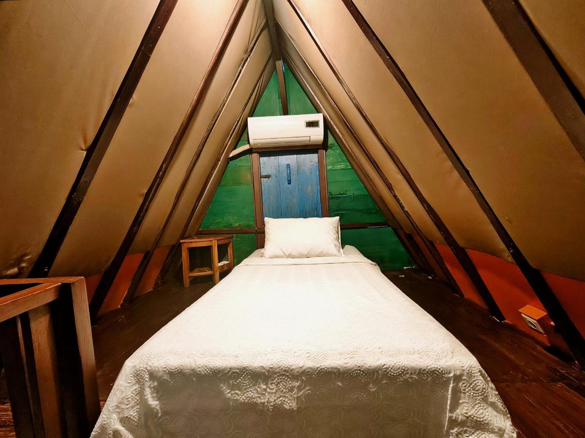 サヌール Panda Lumbung Bed & Breakfast エクステリア 写真