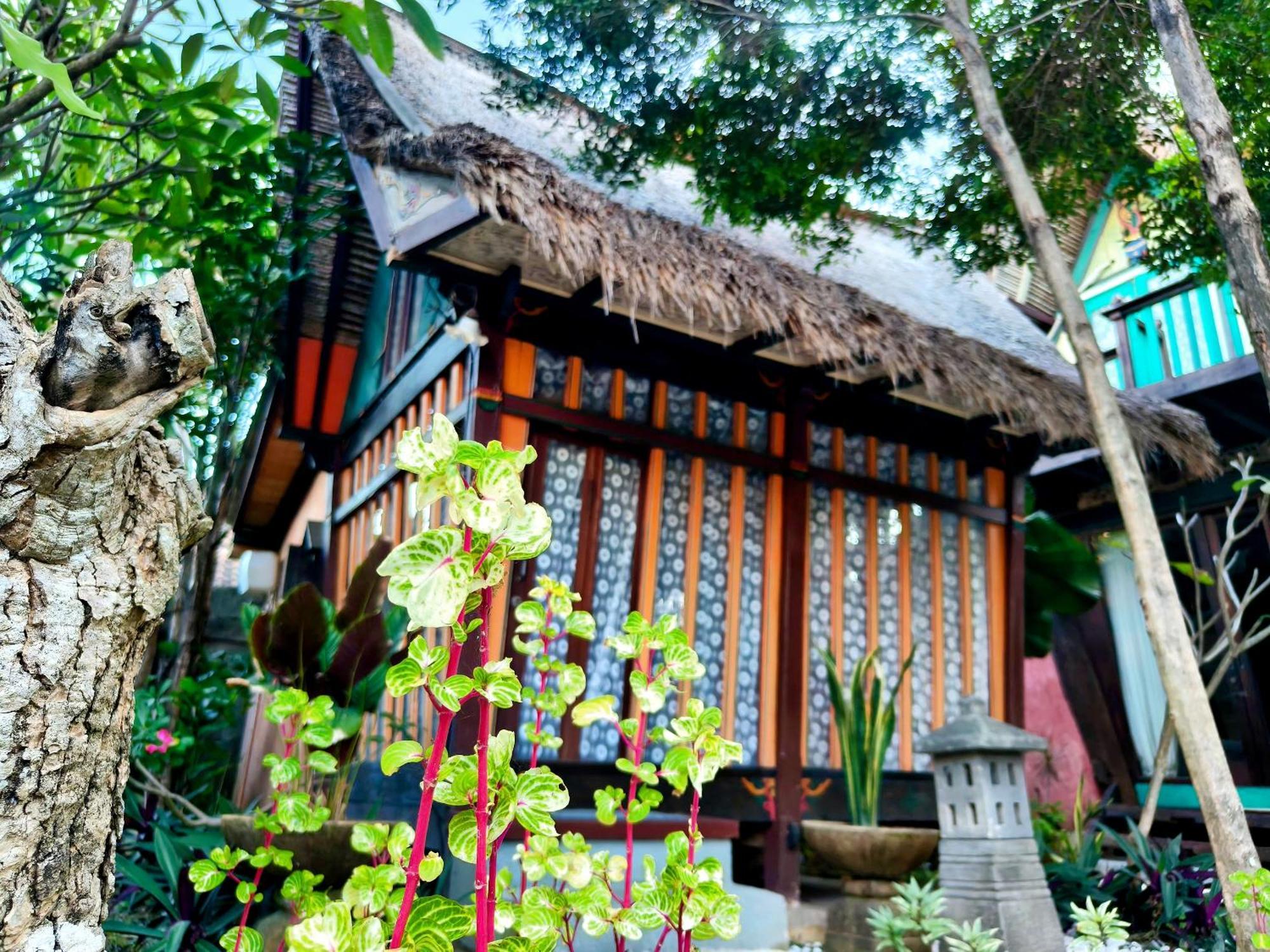 サヌール Panda Lumbung Bed & Breakfast エクステリア 写真