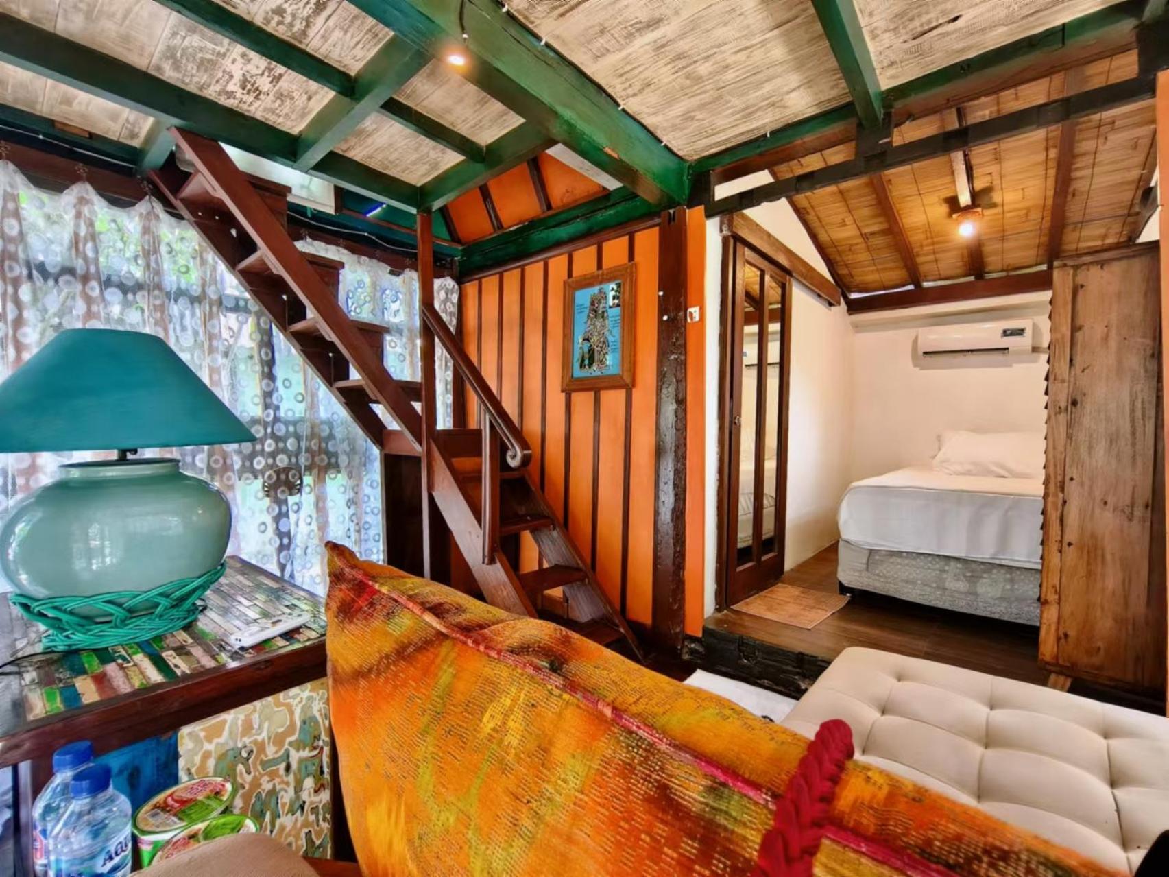 サヌール Panda Lumbung Bed & Breakfast エクステリア 写真