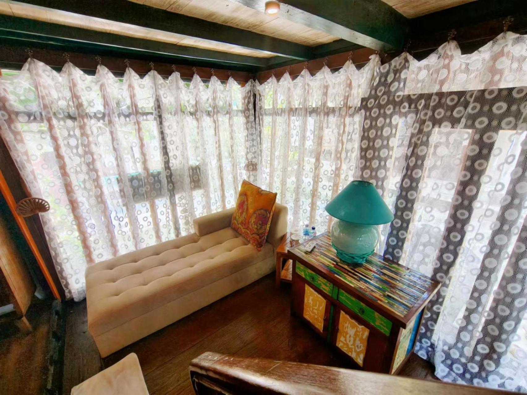 サヌール Panda Lumbung Bed & Breakfast エクステリア 写真