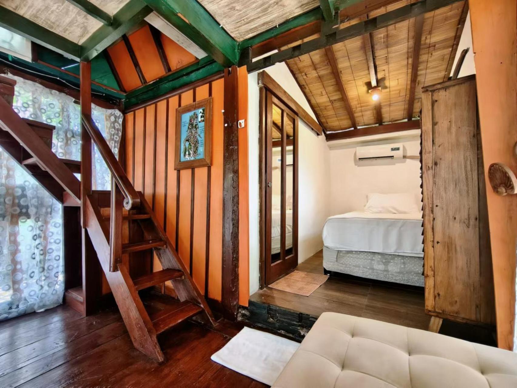 サヌール Panda Lumbung Bed & Breakfast エクステリア 写真